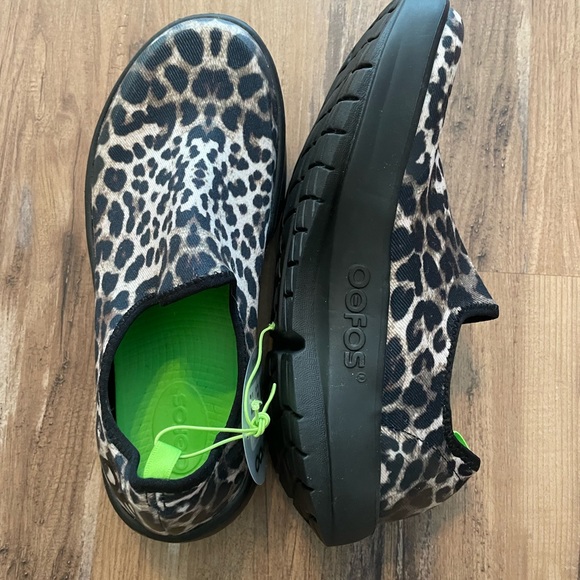 OOFOS Shoes - OOFOS Neon Green and Cheetah Print Foam Recovery Sneaker/Sandle